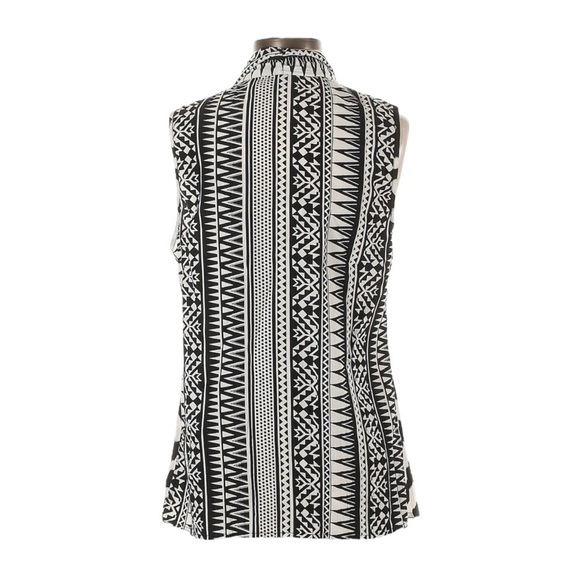 Chico’s Crinkled Lightweight Sleeveless Kimono Top M Geometric Aztec Print Vest - Picture 2 of 9